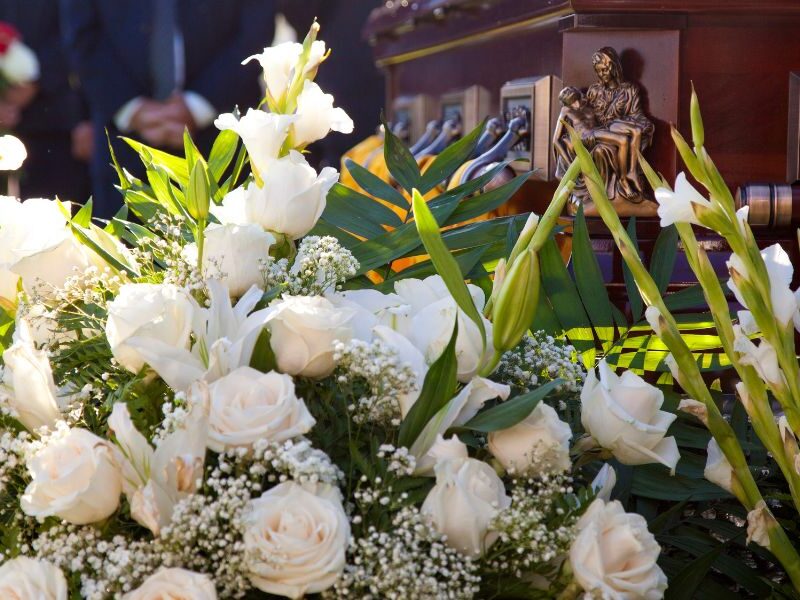 Funerali e intelligenza artificiale tecnologia al servizio della memoria