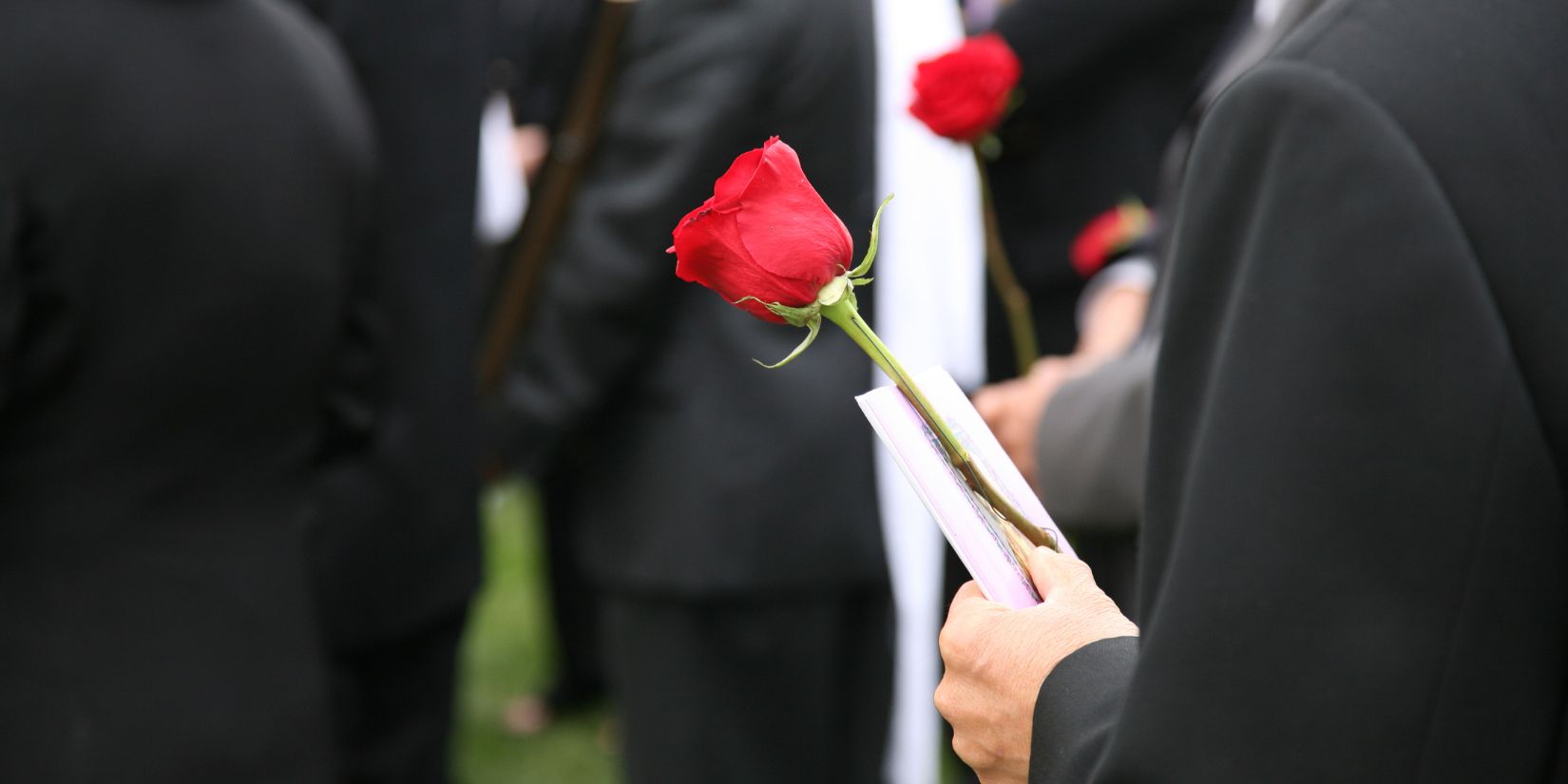 Funerale per chi è solo: procedure e tutele