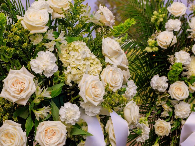 Allestimenti Floreali per funerali significati e soluzioni