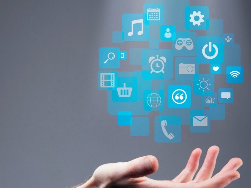 Successione digitale account, dispositivi e ricordi online