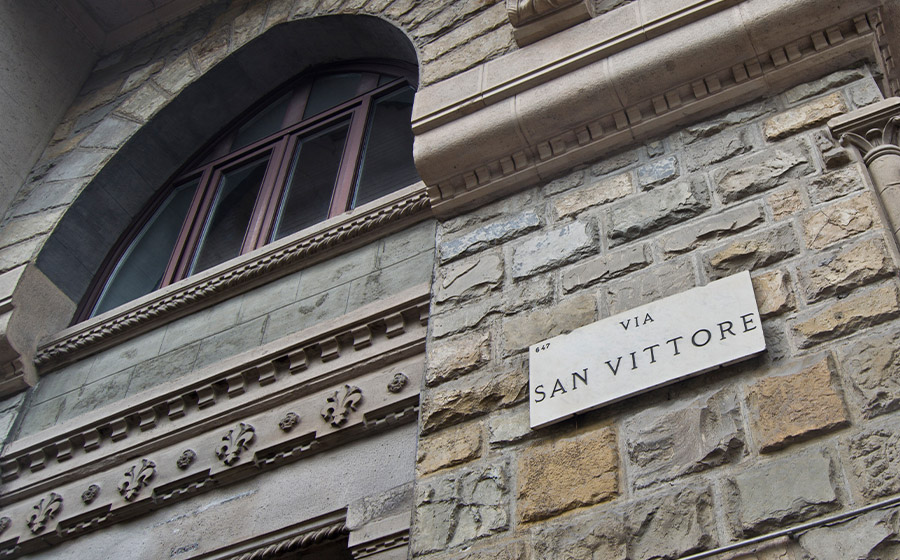 La targa di Via San Vittore a Milano