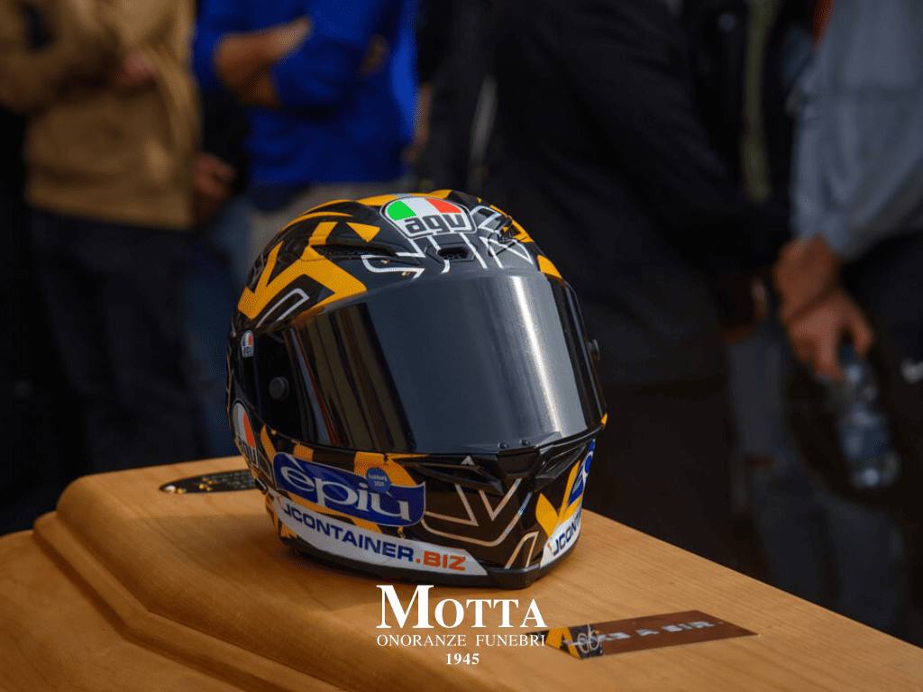 Composizione floreale funebre, modello 28